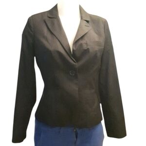 size M twenty one pin striped Blazer